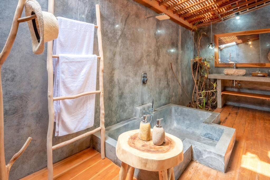 Secret River Villa - Luxury Villa 5 Bedrooms - Kerobokan - Canggu Zewnętrze zdjęcie