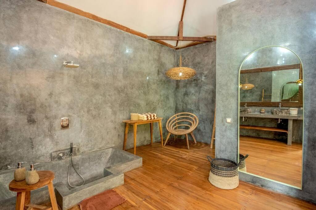 Secret River Villa - Luxury Villa 5 Bedrooms - Kerobokan - Canggu Zewnętrze zdjęcie